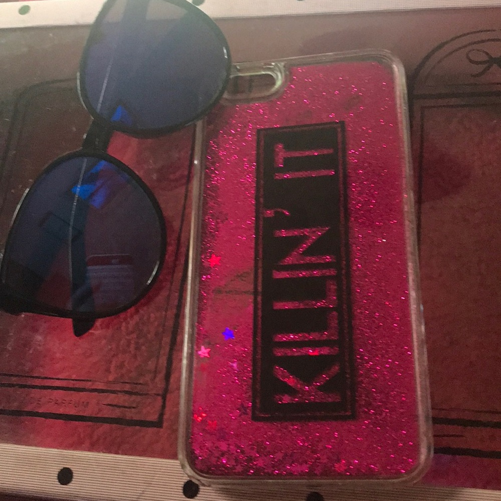 iPhone 6 Plus case, moving glitter